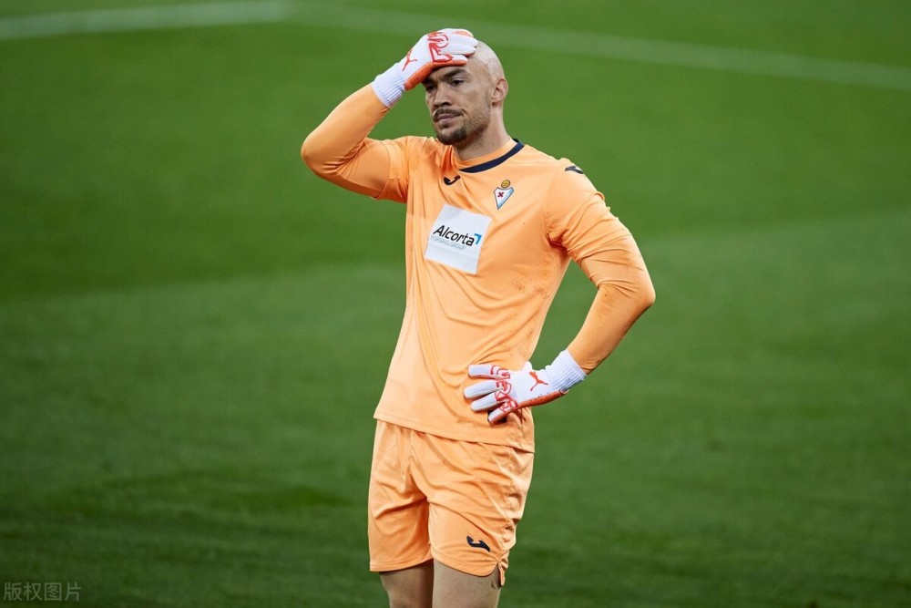 九游体育入口-东契奇现场观战皇马篮球比赛